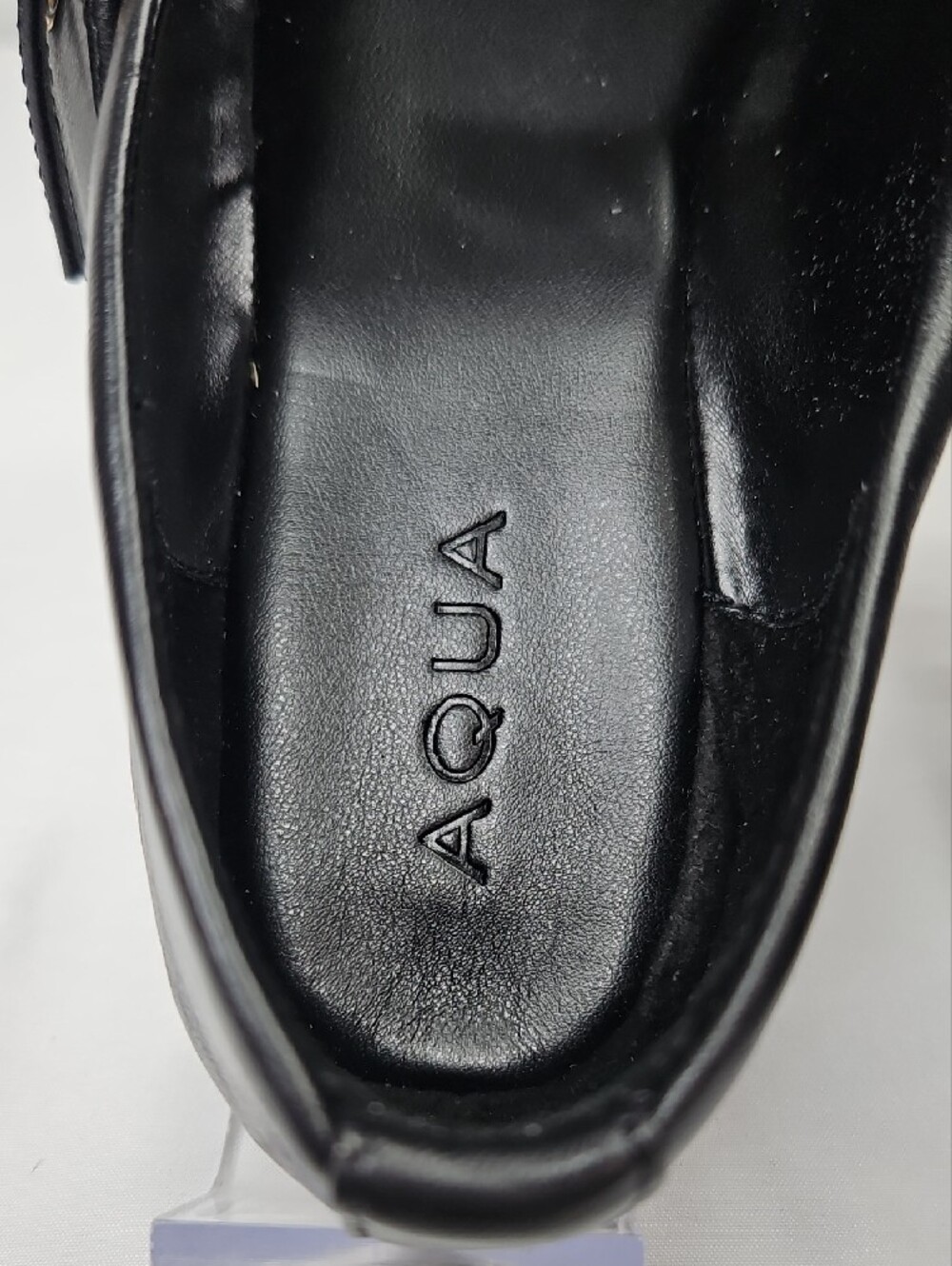 Aqua Stella Black Leather Mary Jane Flats with Gold Buckles Size 7.5 - Picture 2 of 7